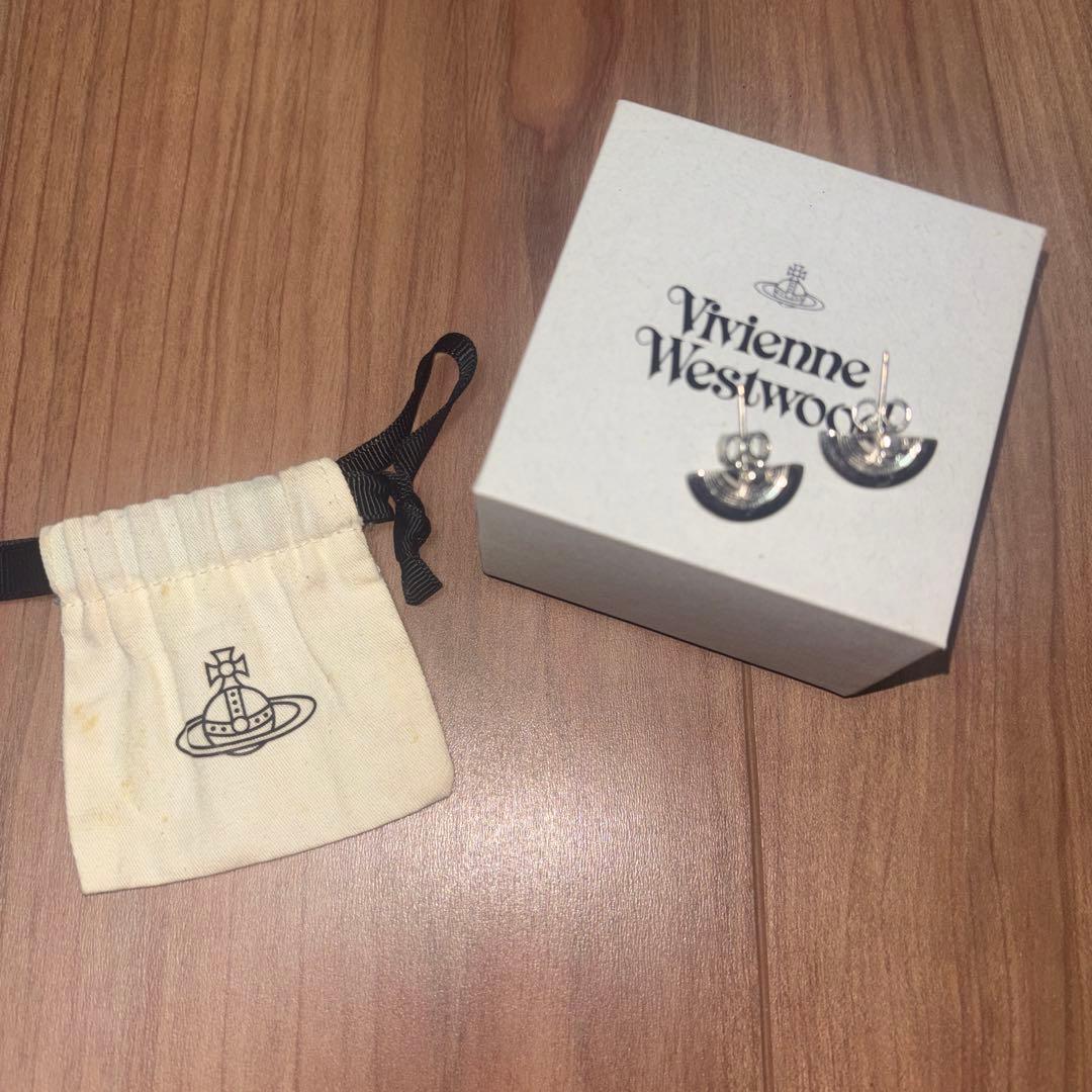 Vivienne Westwood SOLID ORB ピアス