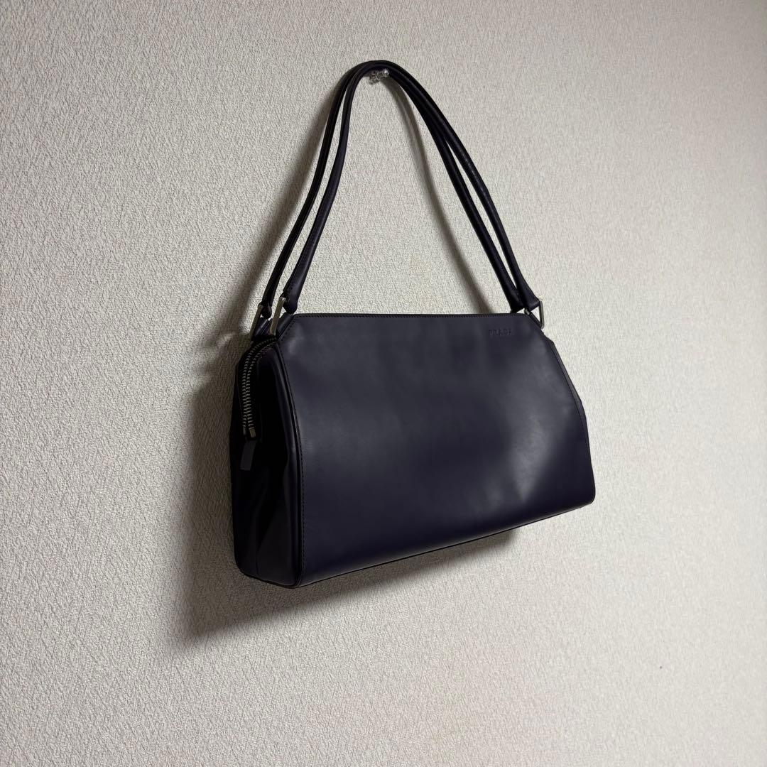バッグ 1990s PRADA archive leather shoulder bag
