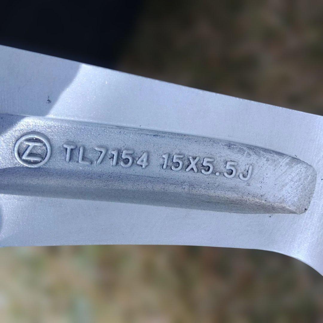 15インチ アルミとスタッドレスセット