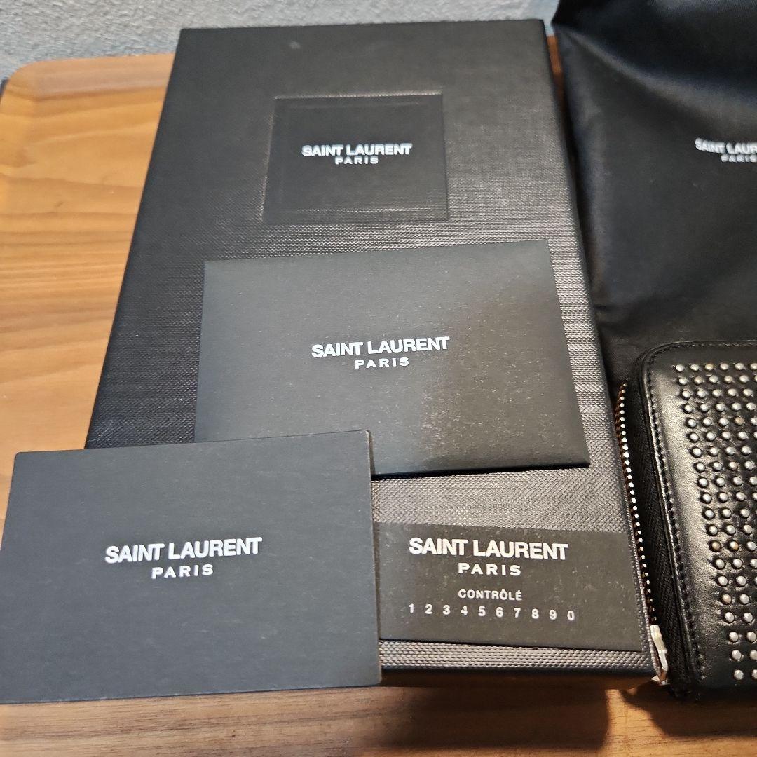 SAINT LAURENT スタッズ付き長財布