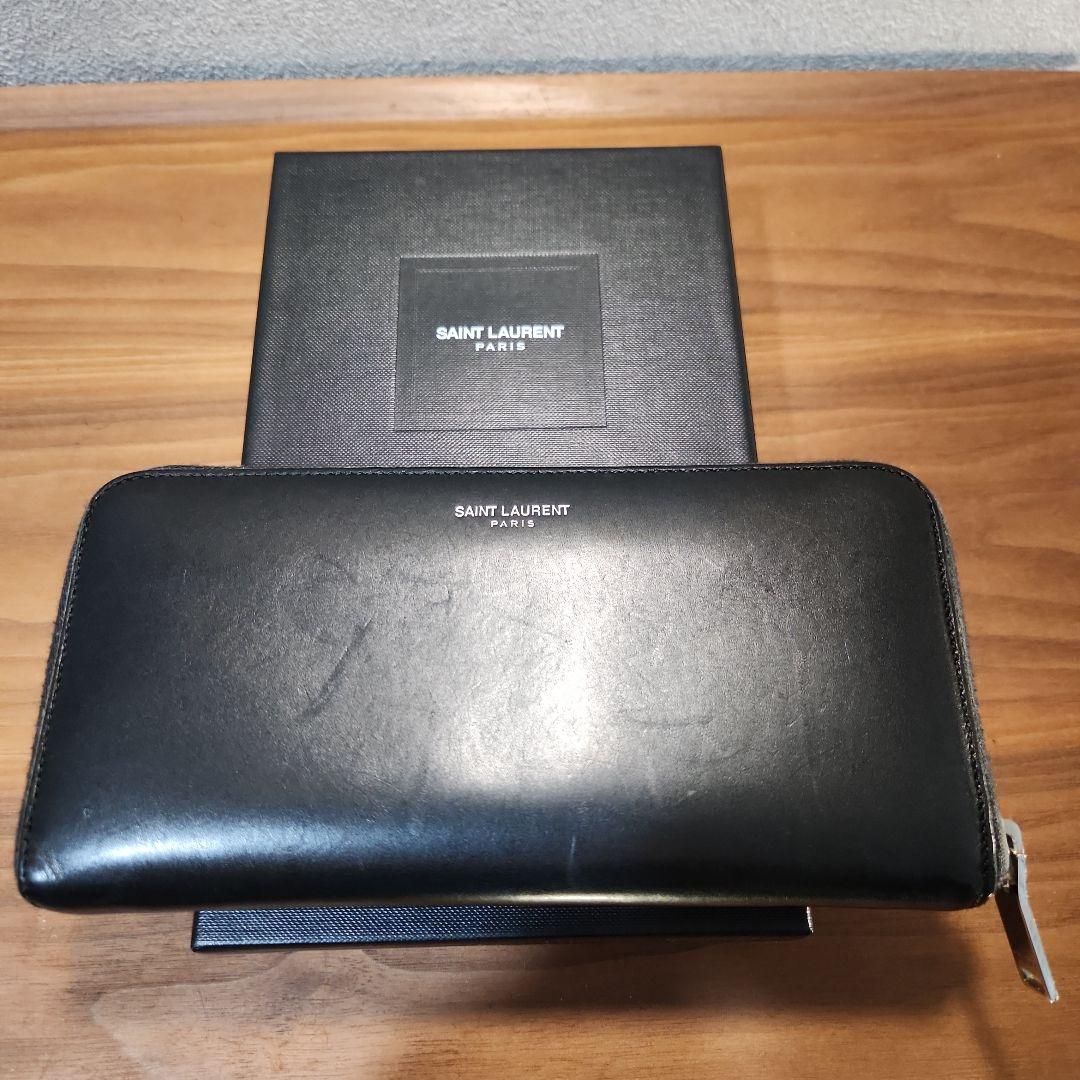 SAINT LAURENT スタッズ付き長財布