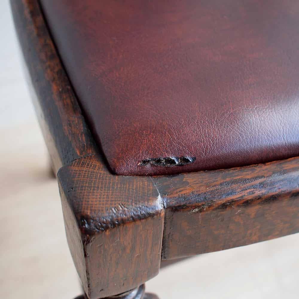 ミッキー様 バルボスレッグ オーク材 チェア C ZR24226