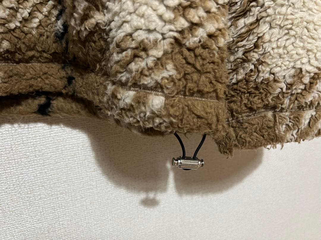 エンポリオアルマーニ フード付 ボアフリース プルオーバー チェック柄 ブラウン