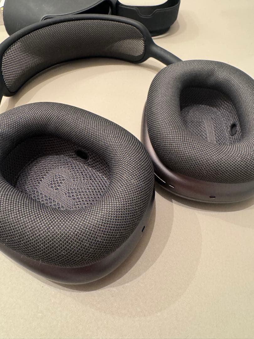 airpods max ワイヤレスヘッドホン ブラック ケース付き