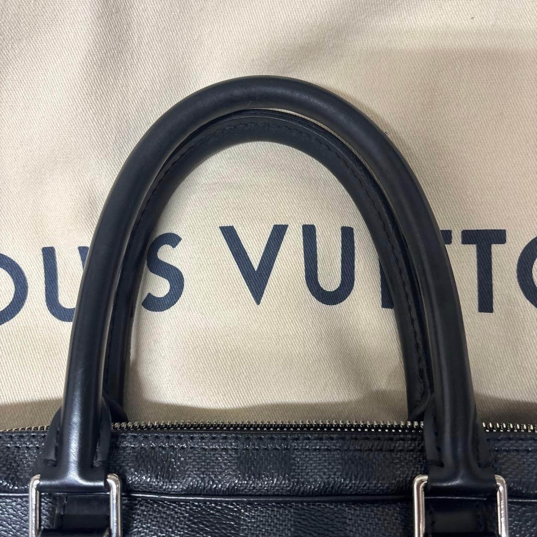 ルイヴィトン／ダミエ ポルト ドキュマン・ヴ オワヤージュ