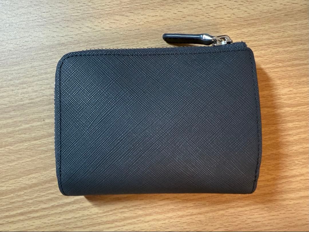 agnès b. グレー ケース