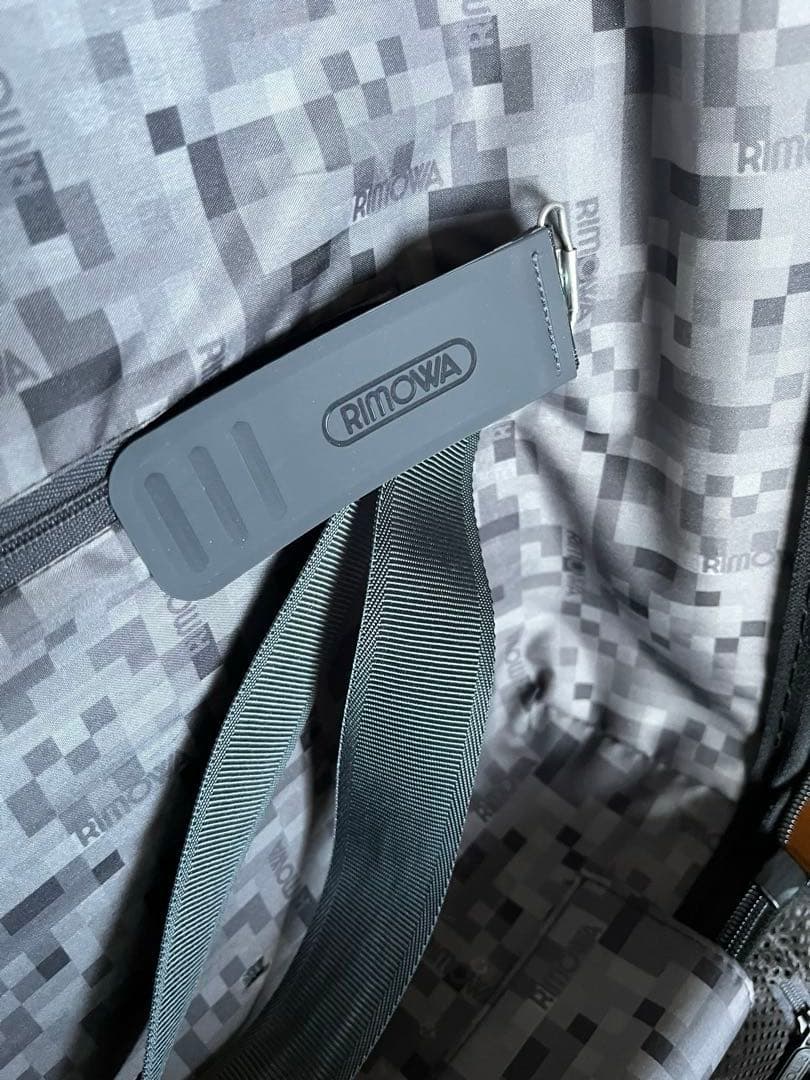 リモワ　サルサ　キャリーケース（RIMOWA SALSA）　4輪