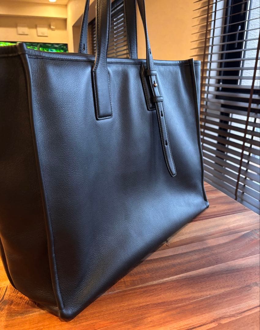 【値下げ】Salvatore Ferragamo 1927 ブラックトートバッグ