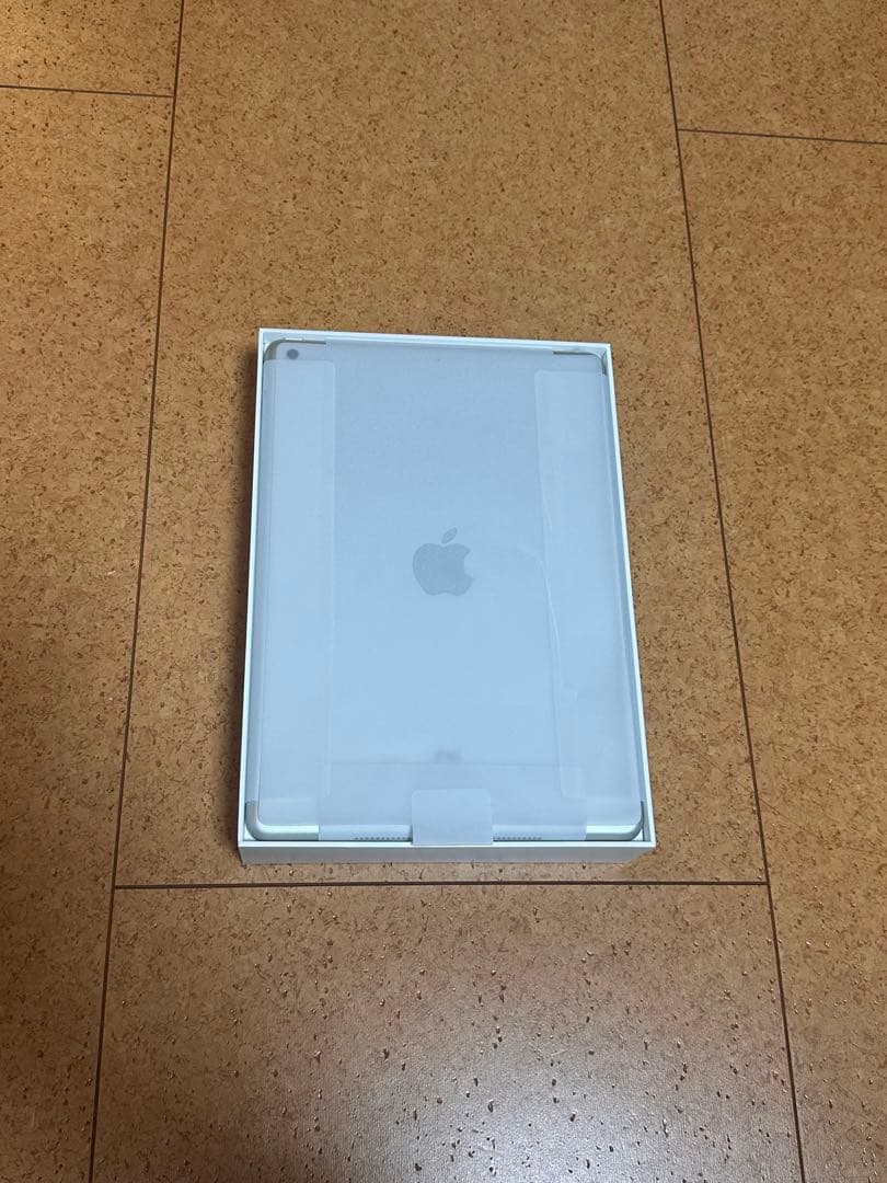 Apple iPad （第9世代 ）64GB (モデル番号: A2602)