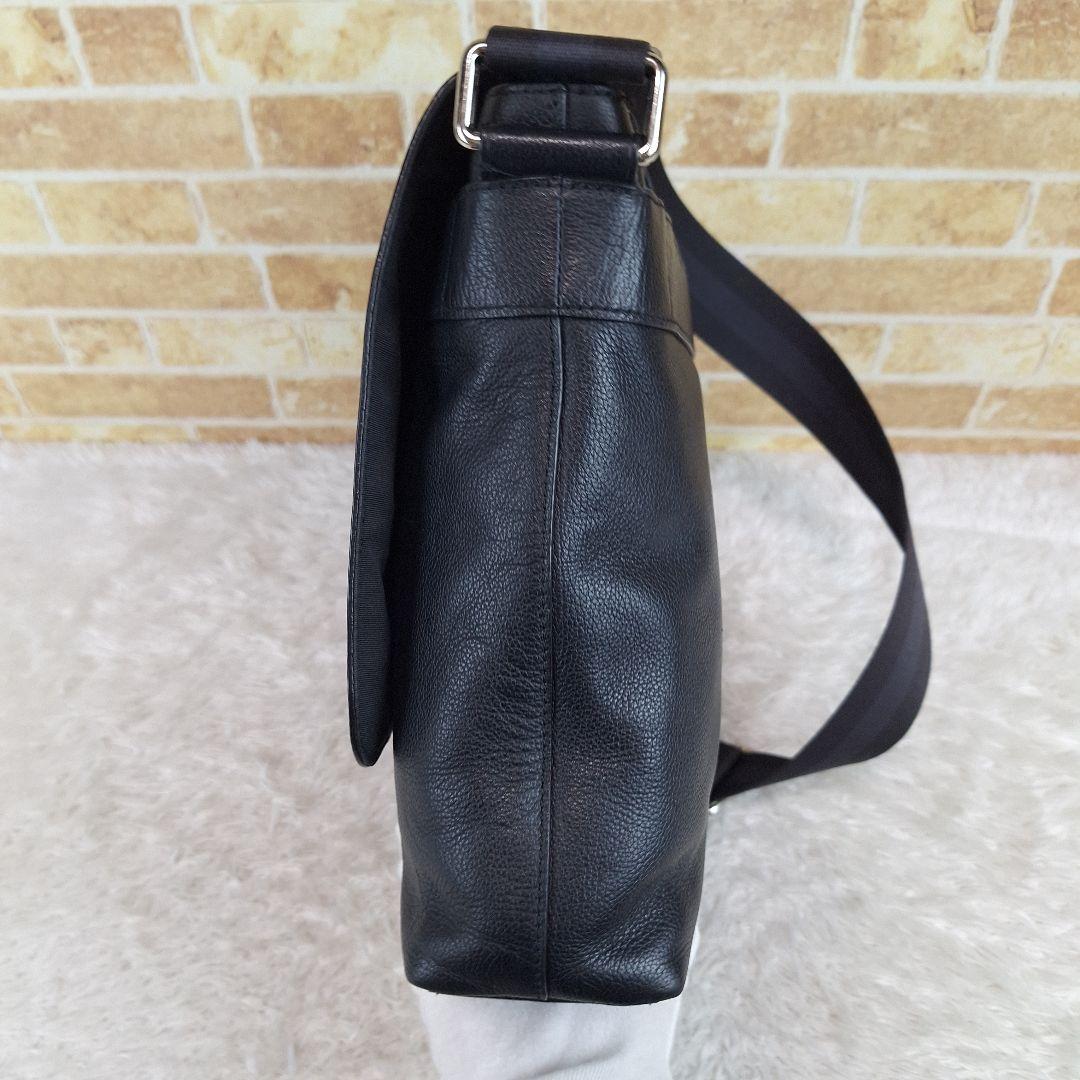 COACH　コーチ　メッセンジャーバッグ　レザー　シボ　ブラック