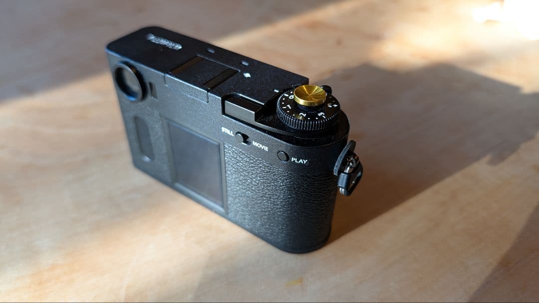 FUJIFILM X half ブラック スキンシール＋ソフトシャッターカスタム