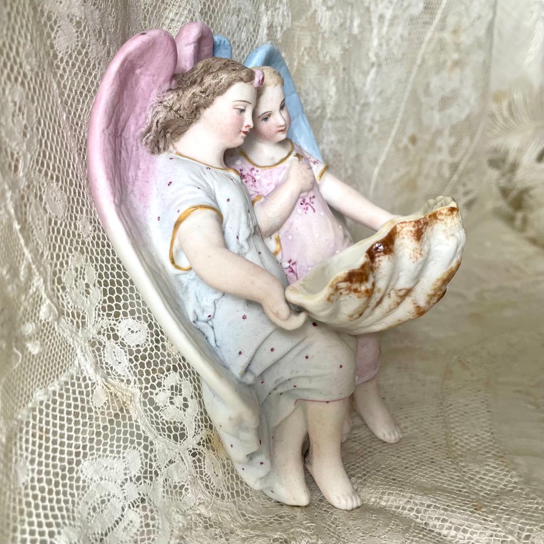二人の天使の聖水盤　ビスク　フランスアンティーク　ブルーとピンク　エンジェル