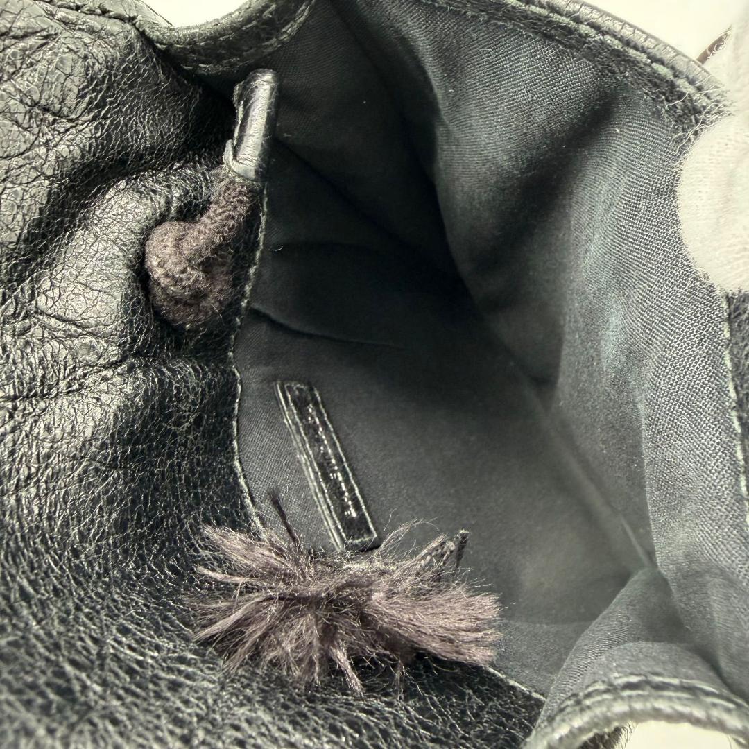 15822✨バレンシアガ エクスプローラー ショルダーバッグ レザー 黒