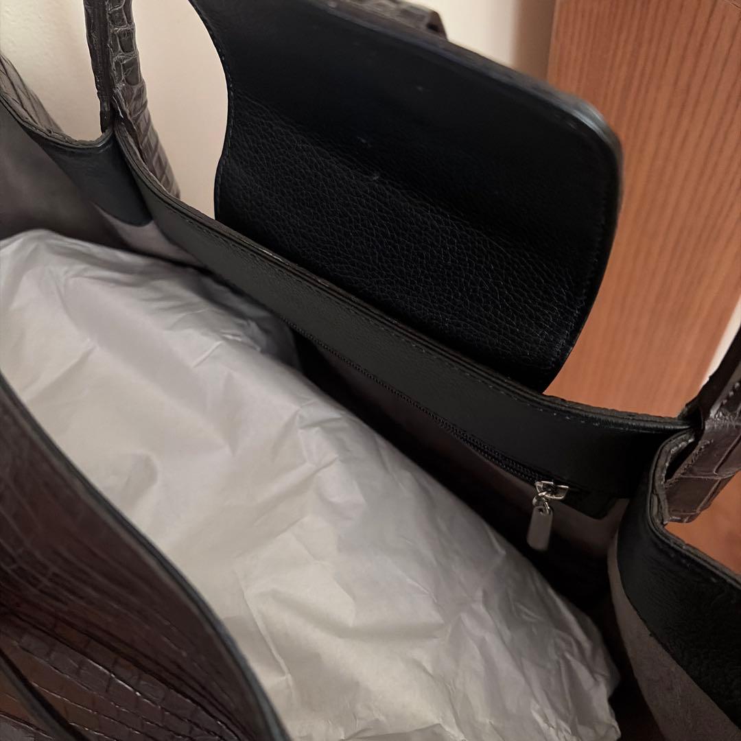 ダークブラウン クロコダイル型押し ハンドバッグ