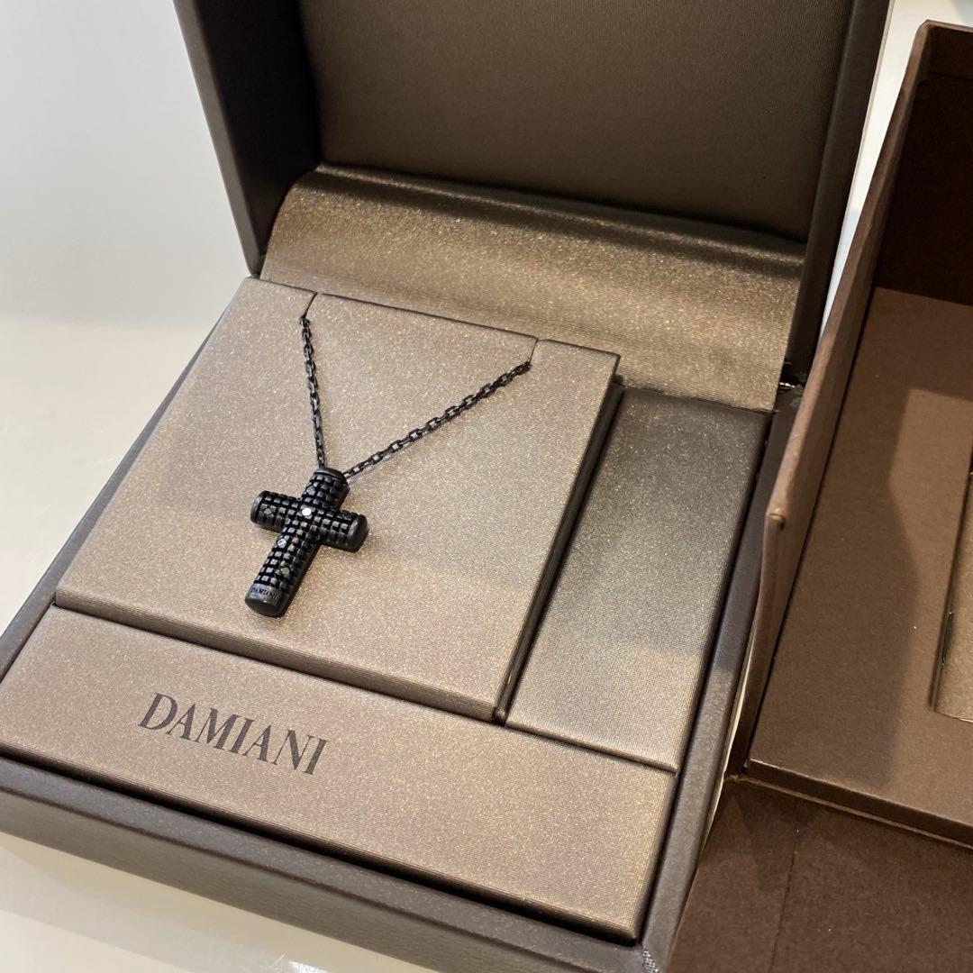 【最終値下げ！】DAMIANI メトロポリタンブラック クロス ネックレス