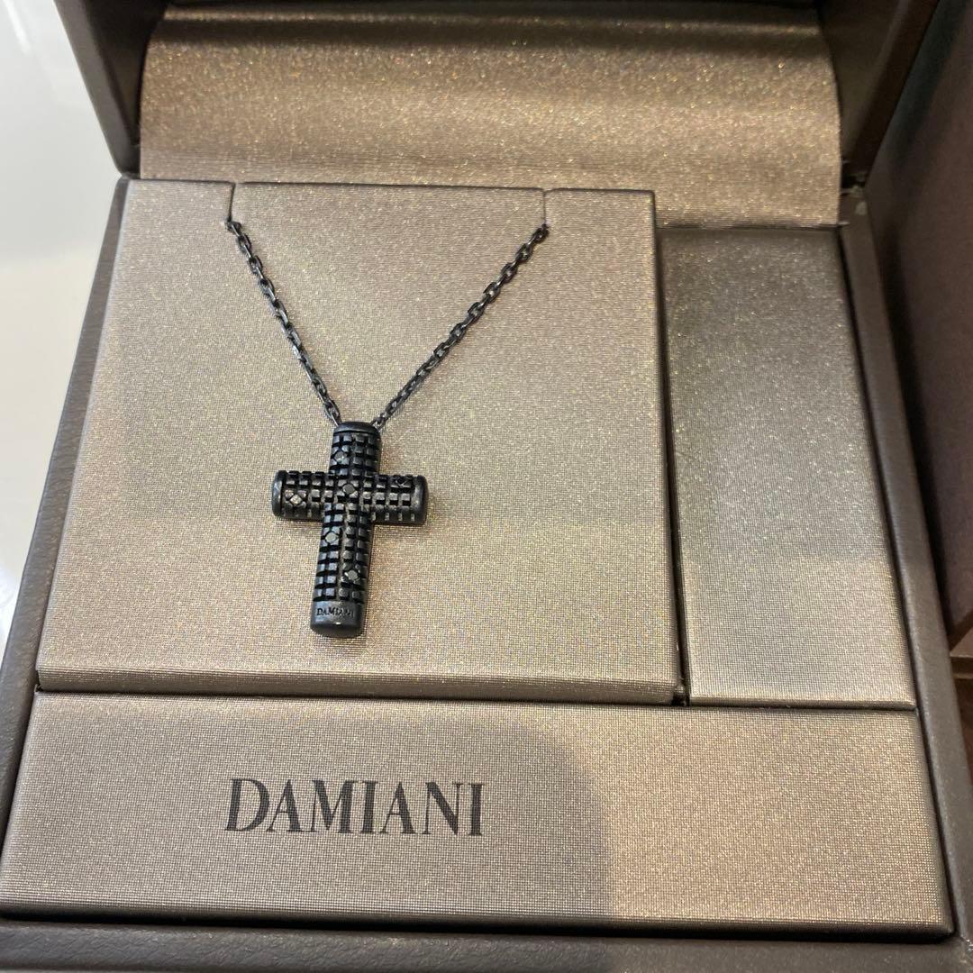 【最終値下げ！】DAMIANI メトロポリタンブラック クロス ネックレス
