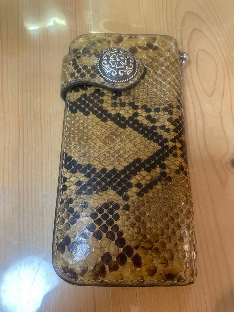 FUNNYファニー　パイソン　長財布　ベクターコンチョ