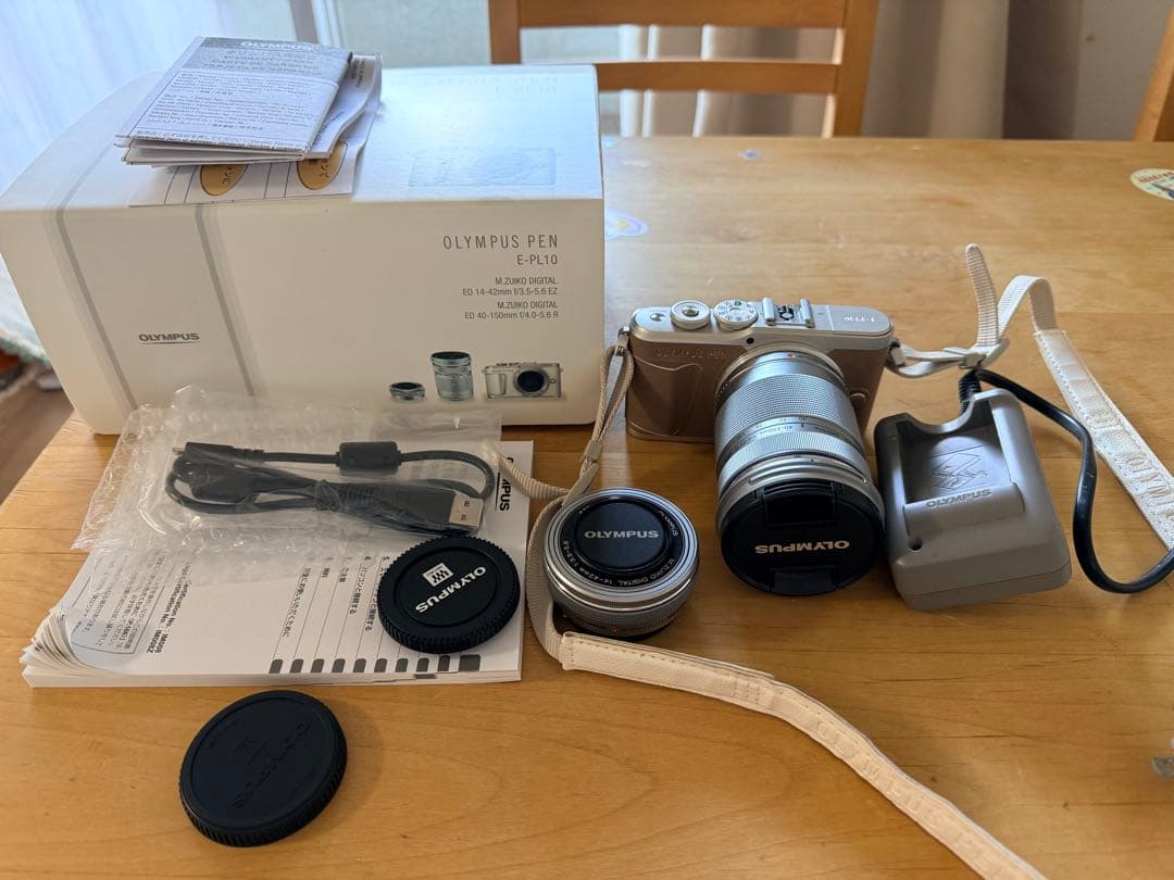 【美品・箱付き】OLYMPUS PEN E-PL10 ダブルズームキット
