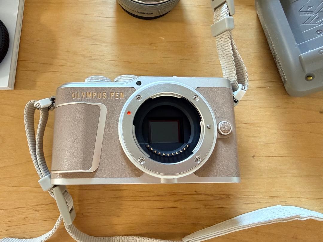 【美品・箱付き】OLYMPUS PEN E-PL10 ダブルズームキット