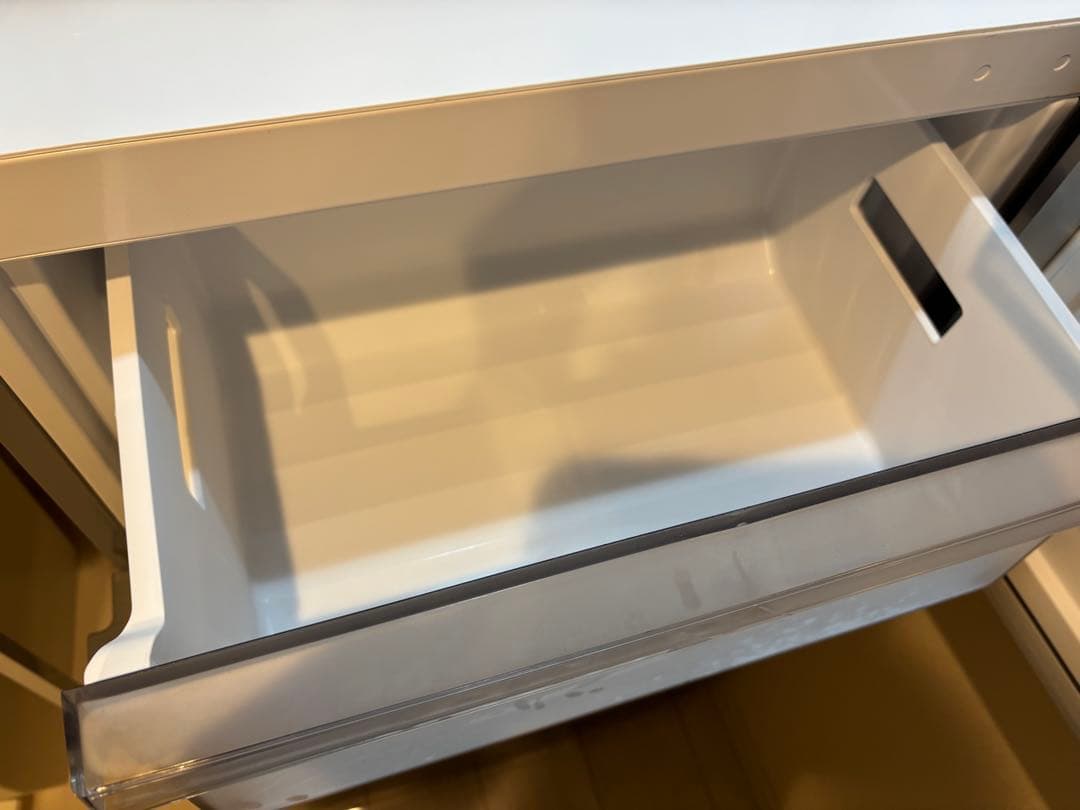 【高年式美品】comfee 冷凍冷蔵庫 RCB239DS1JP 2025年製