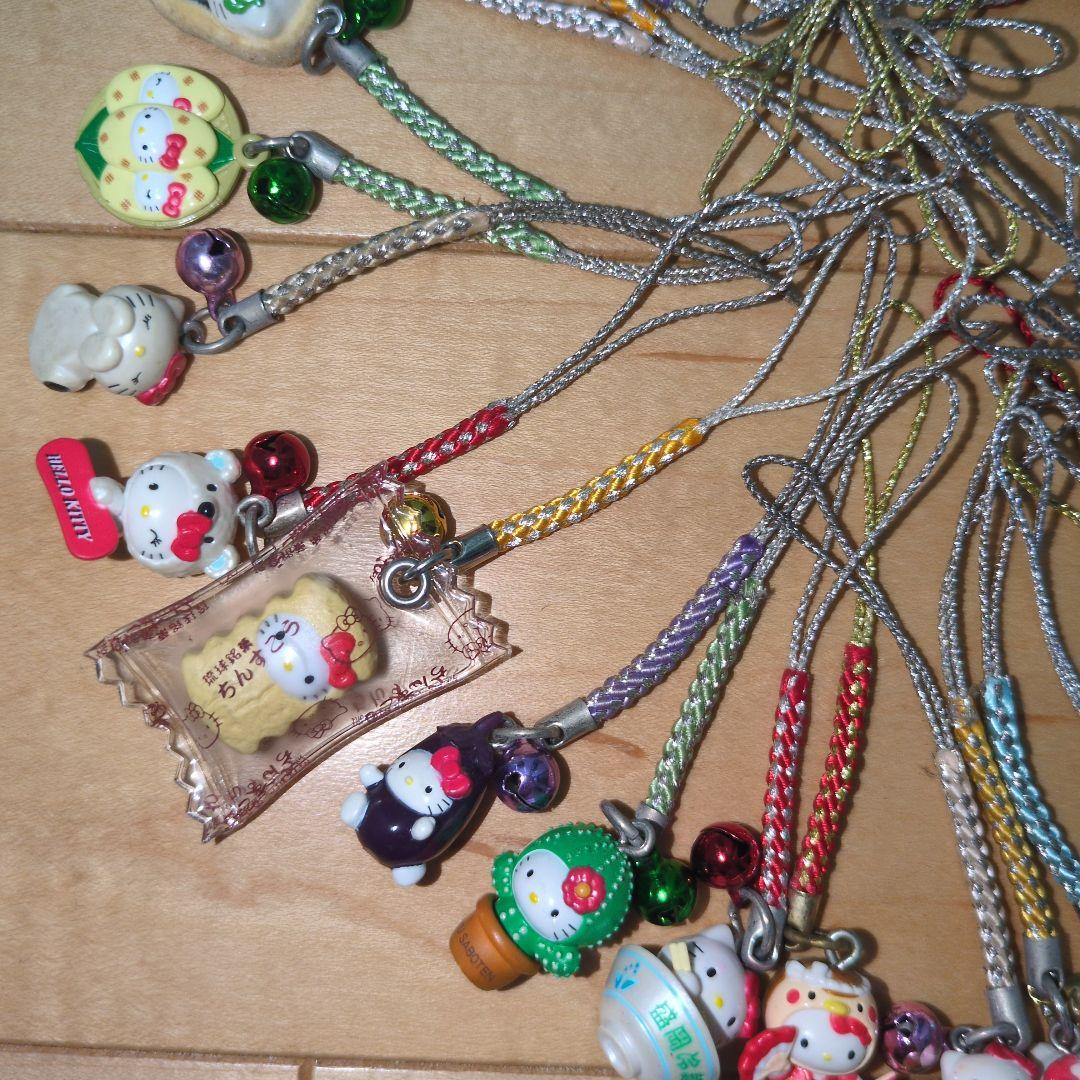s*e様 御当地　ハローキティ ストラップ 35個セット