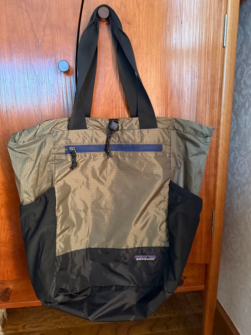 パタゴニア　ウルトラライトブラックホールトートバッグ