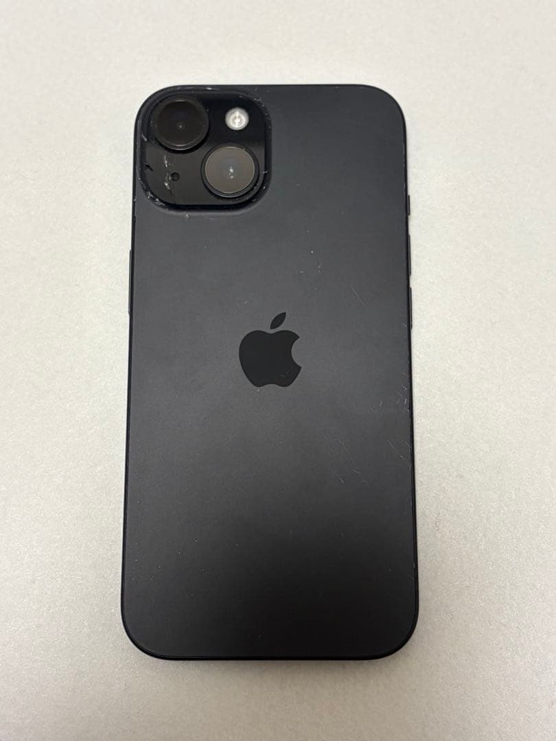 iPhone15 128GB ブラック SIMフリー 背面ヒビあり
