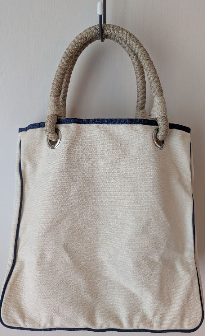 Anya Hindmarch I’m Not A Plastic Bag