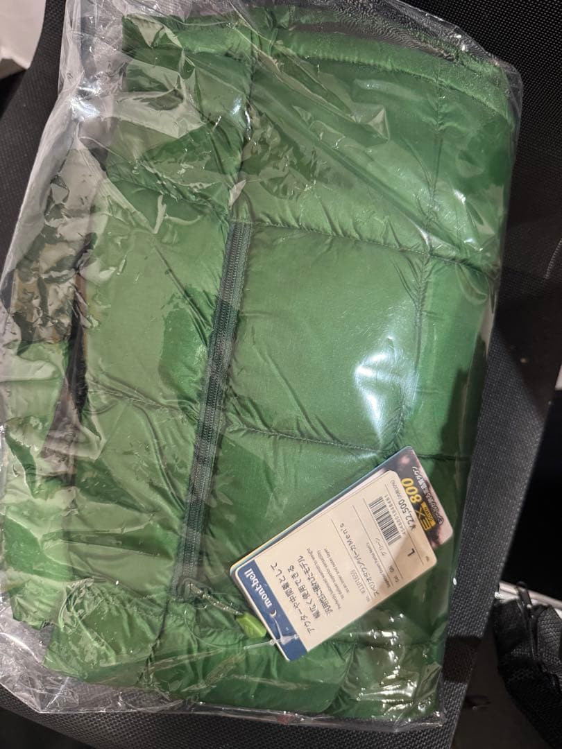 きむ未開封今季完売モンベル スペリオダウンパーカメンズ グリーン Lサイズ