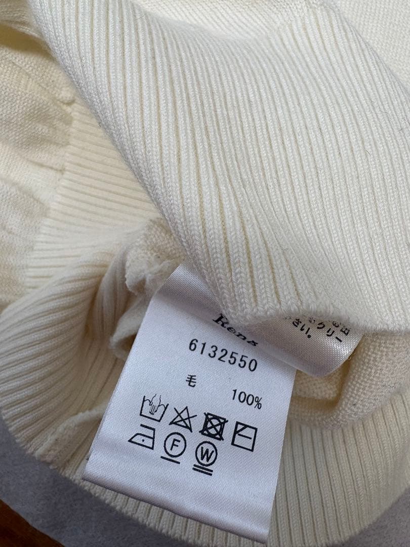 最終値下 ルネ R刺繍 タートルネック ニット 36 オフホワイト