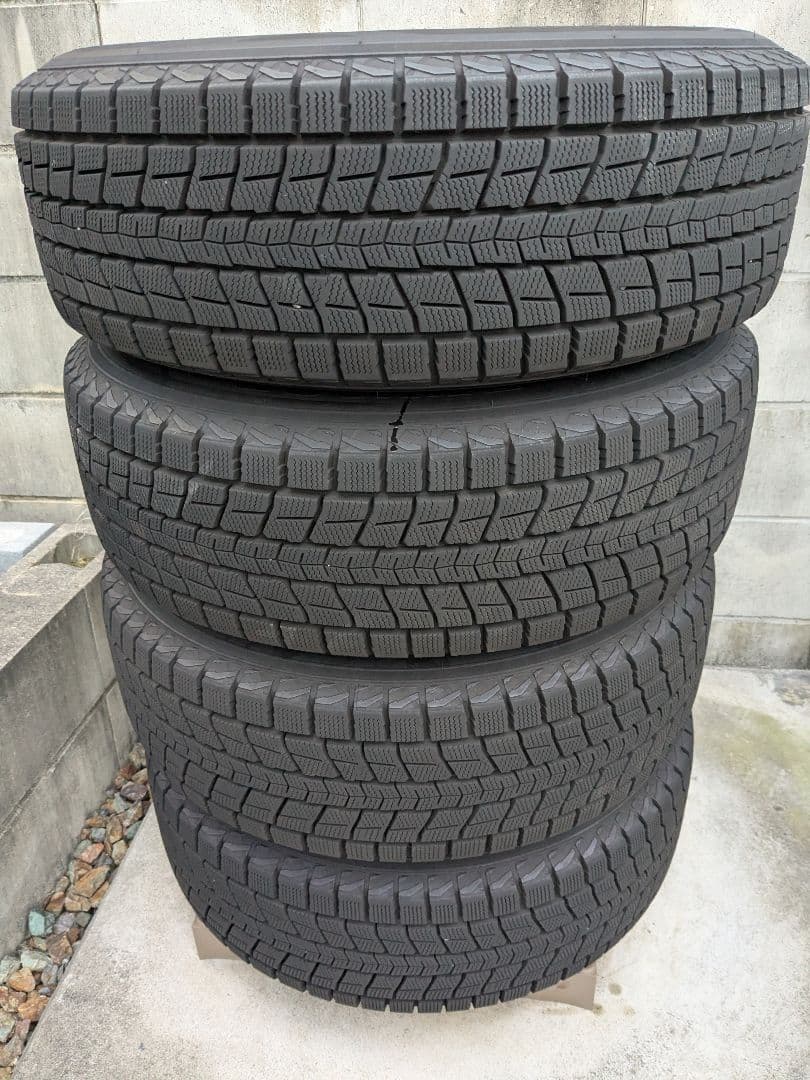 N*7様 [美品] 225/65R17 ダンロップ WINTERMAX スタッド