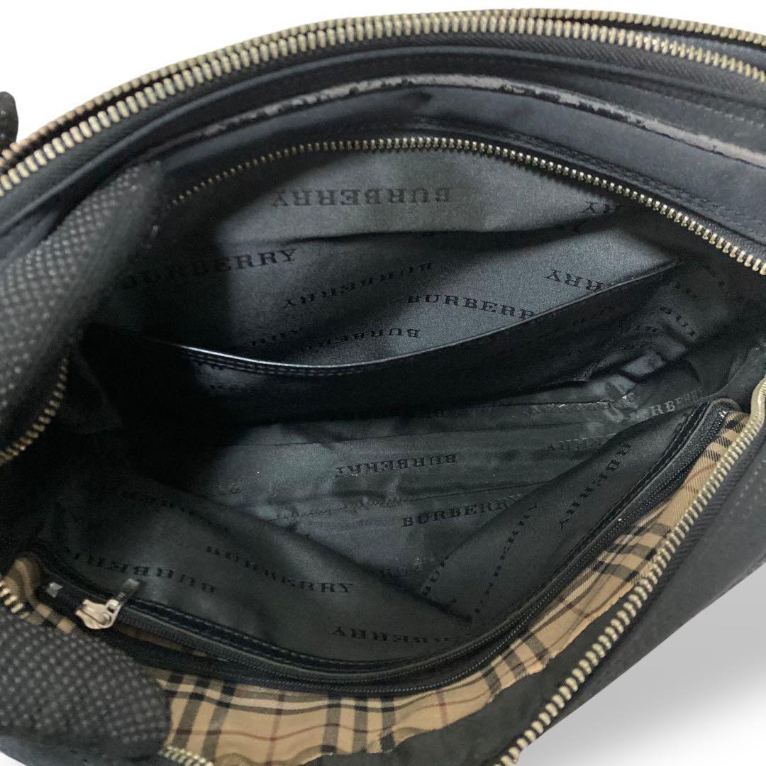 【良品】バーバリー　メッセンジャーバッグ　ショルダー　黒　ノバチェック　ナイロン