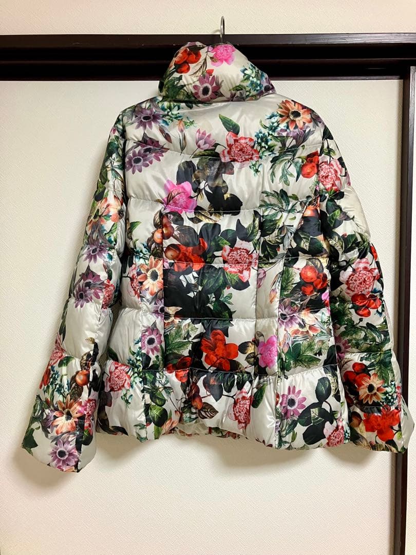 Super Beauty 花柄ダウンジャケット 42