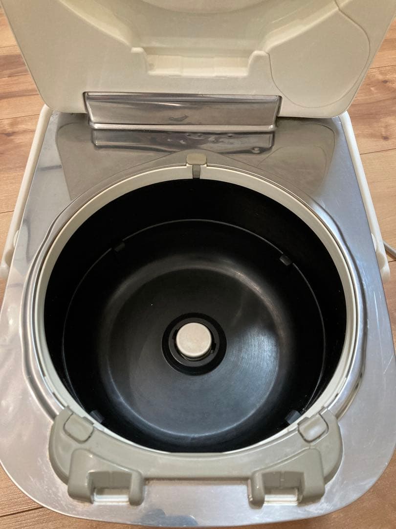 美品　圧力IH炊飯器 Wおどり炊き　パナソニック　SR-PW107