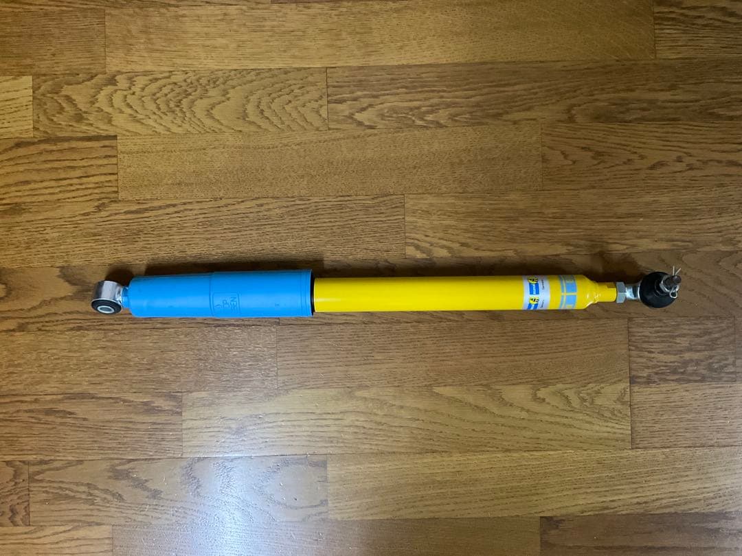 Bilstein ステアリングダンパー　ジムニー　JB64 JB74