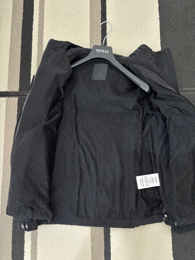 26.1.25購入新品タグ付TATRASタトラスPESCOペスコ2/M黒ブルゾン