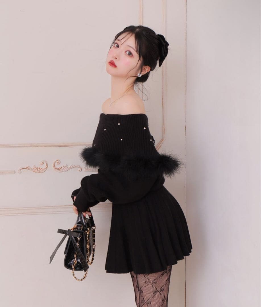 エムミーエメオフショルダー ニットセーター 黒