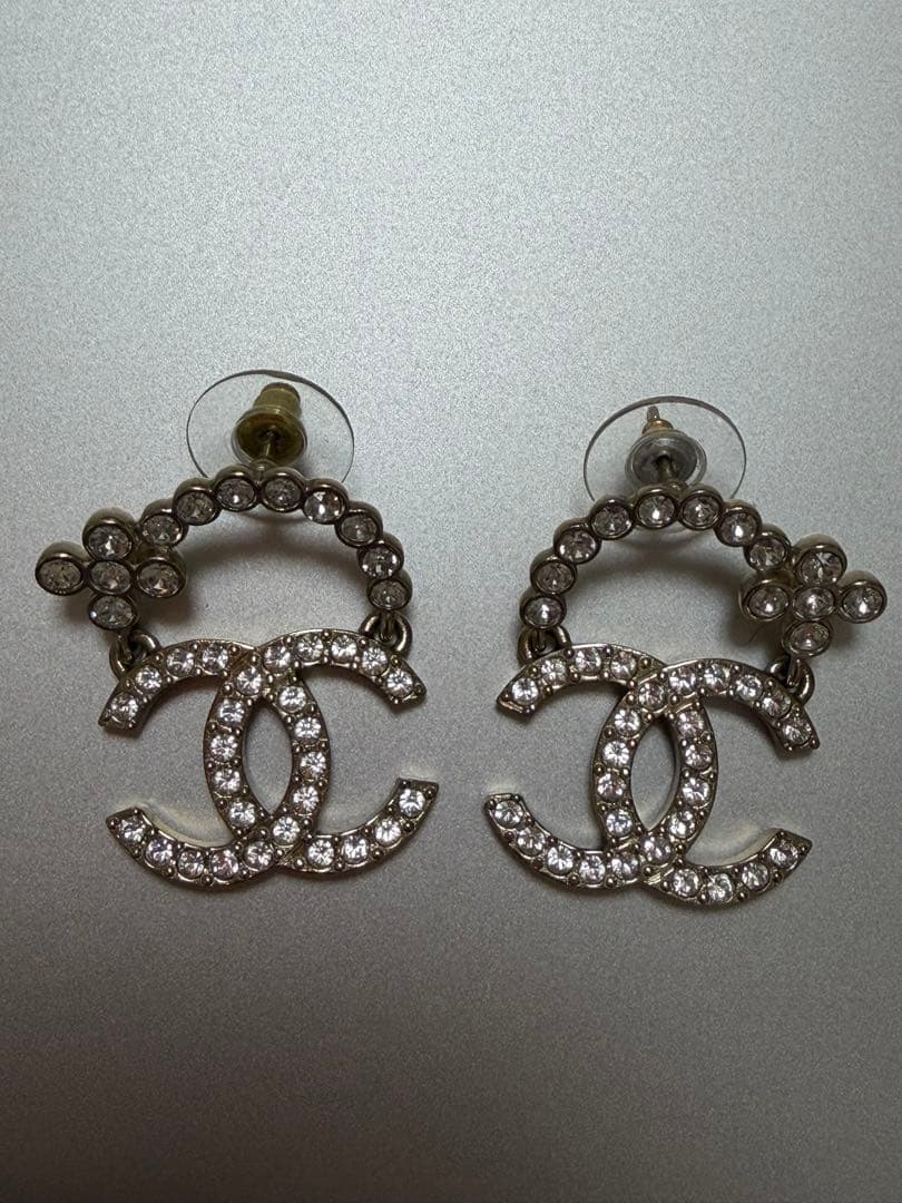 CHANEL ダブルCロゴ ピアス(両耳用)