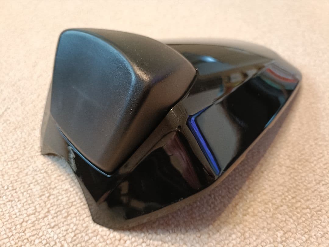 【とるとる様】GSX-S125/R125 純正シングルシートカウル