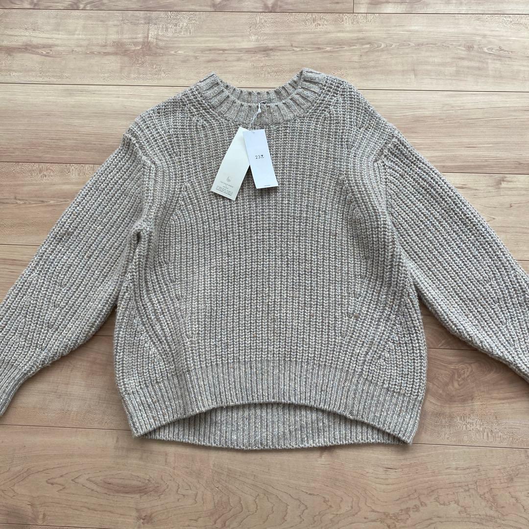 新品タグ付き23区　ウールキャメルカシミヤ混長袖ニット　イタリヤ製　M size