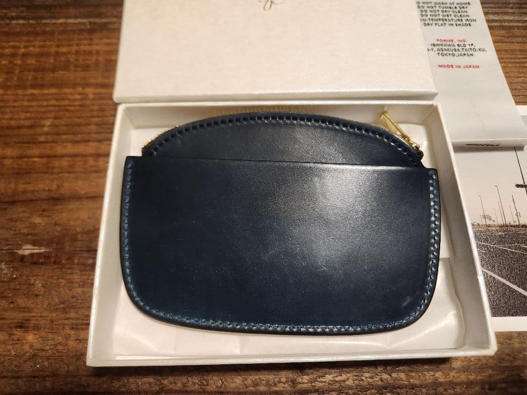 forme Coin purse Cordovan navy 新品未使用