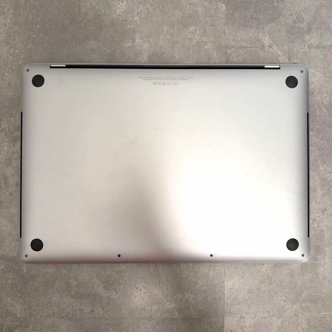 MacBook Pro 15-inch スペースグレー