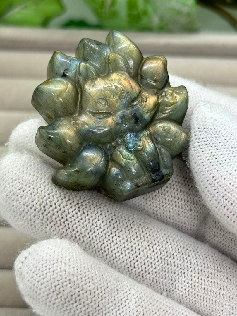 天然石ラブラドライト　きつねパーツ　No.1339