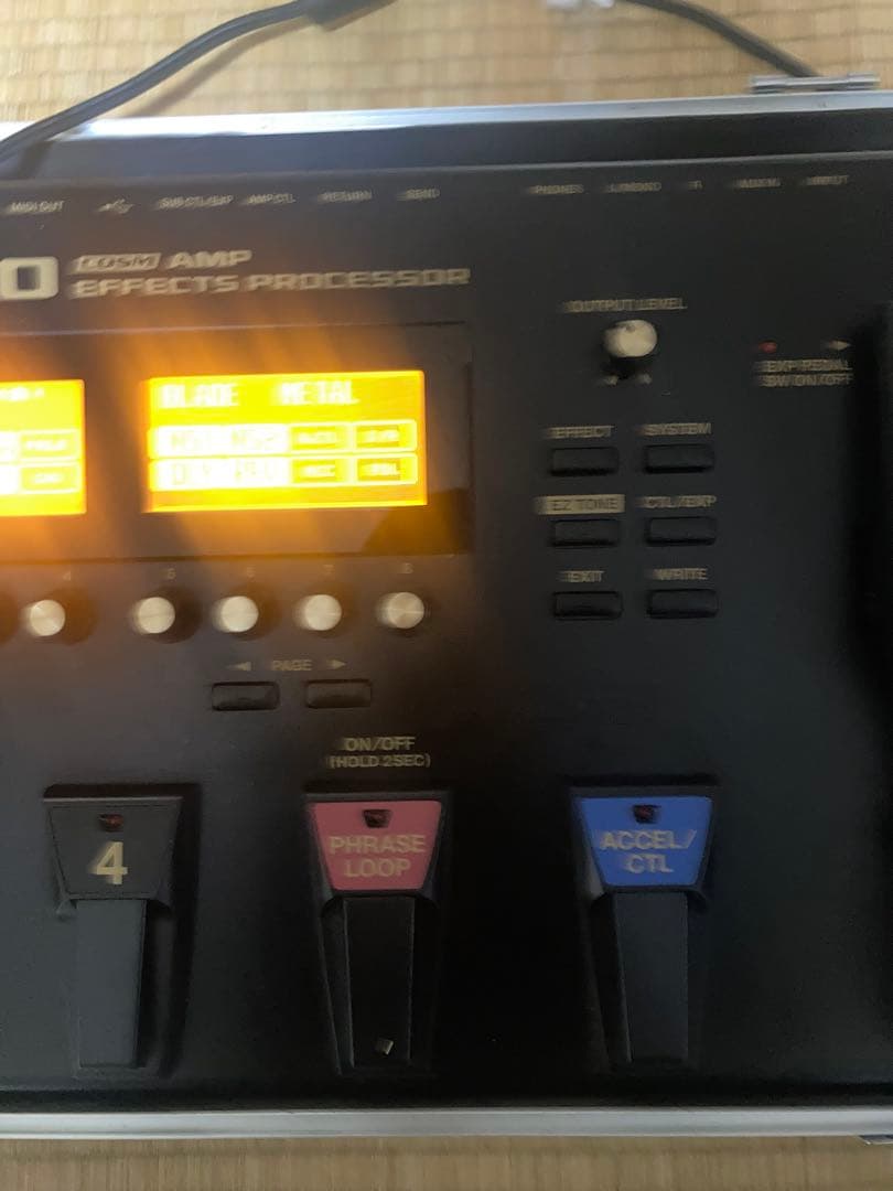 BOSS GT-100 マルチエフェクター　ケース付き