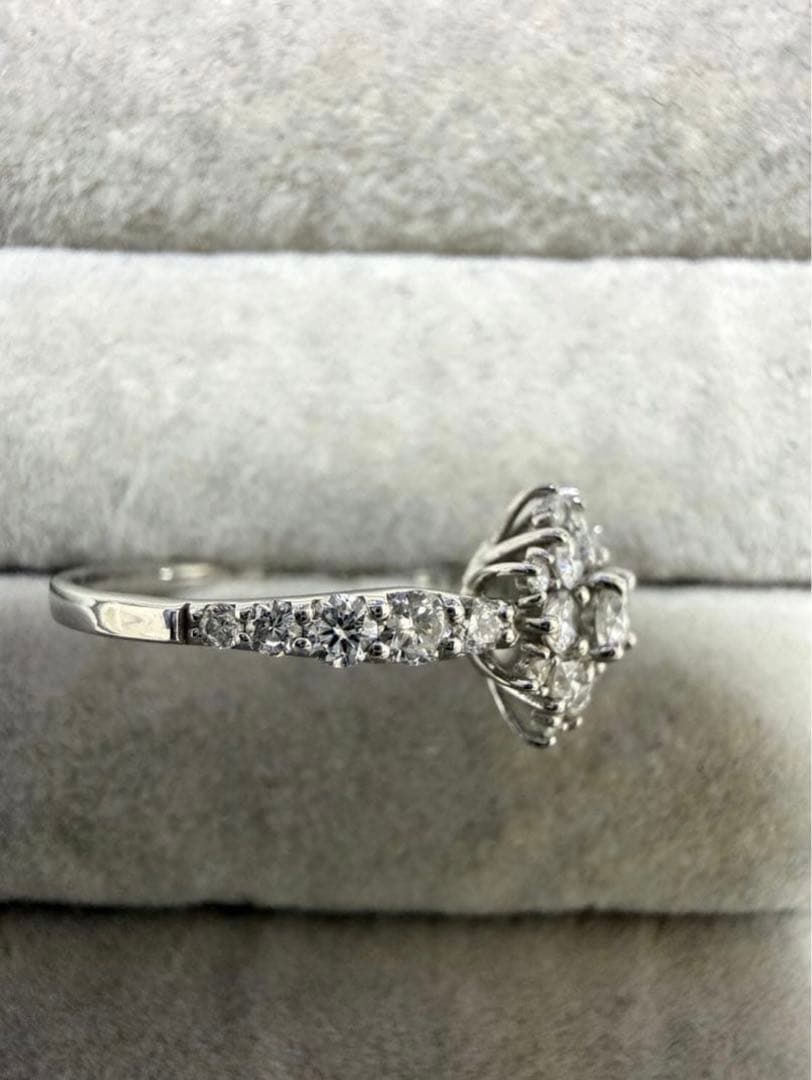 美品！綺麗！！ pt９５０　ダイヤ　計0.72ct リング