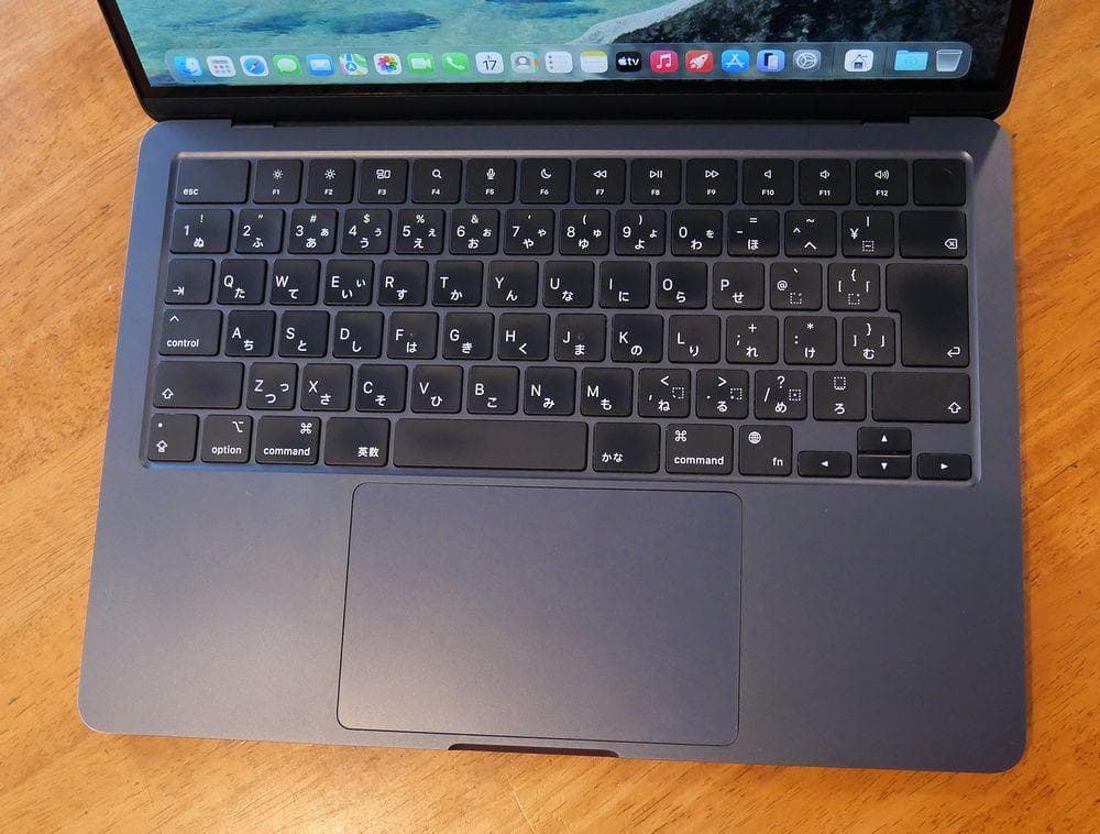 MacBook本体 MacBook Air M2 13.6 16GB 512GB BT90%