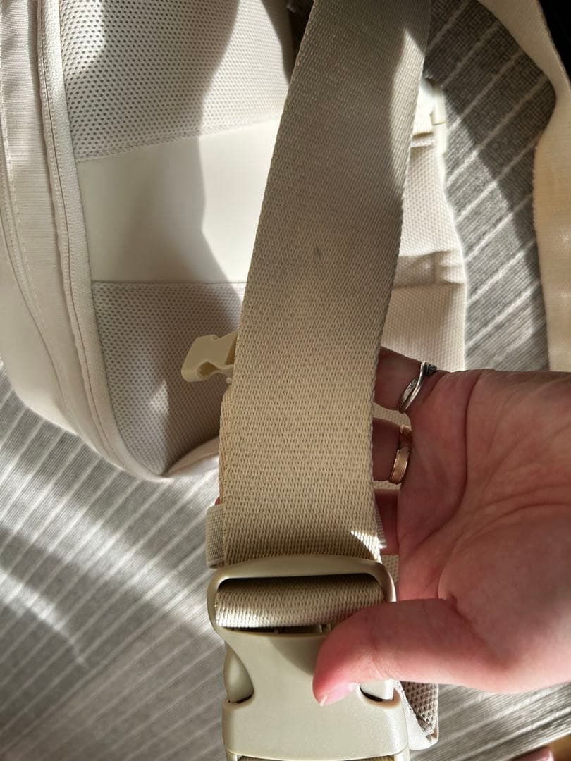 最！最終値下げ　POMULU 2wayヒップシート　ナチュラルアイボリー