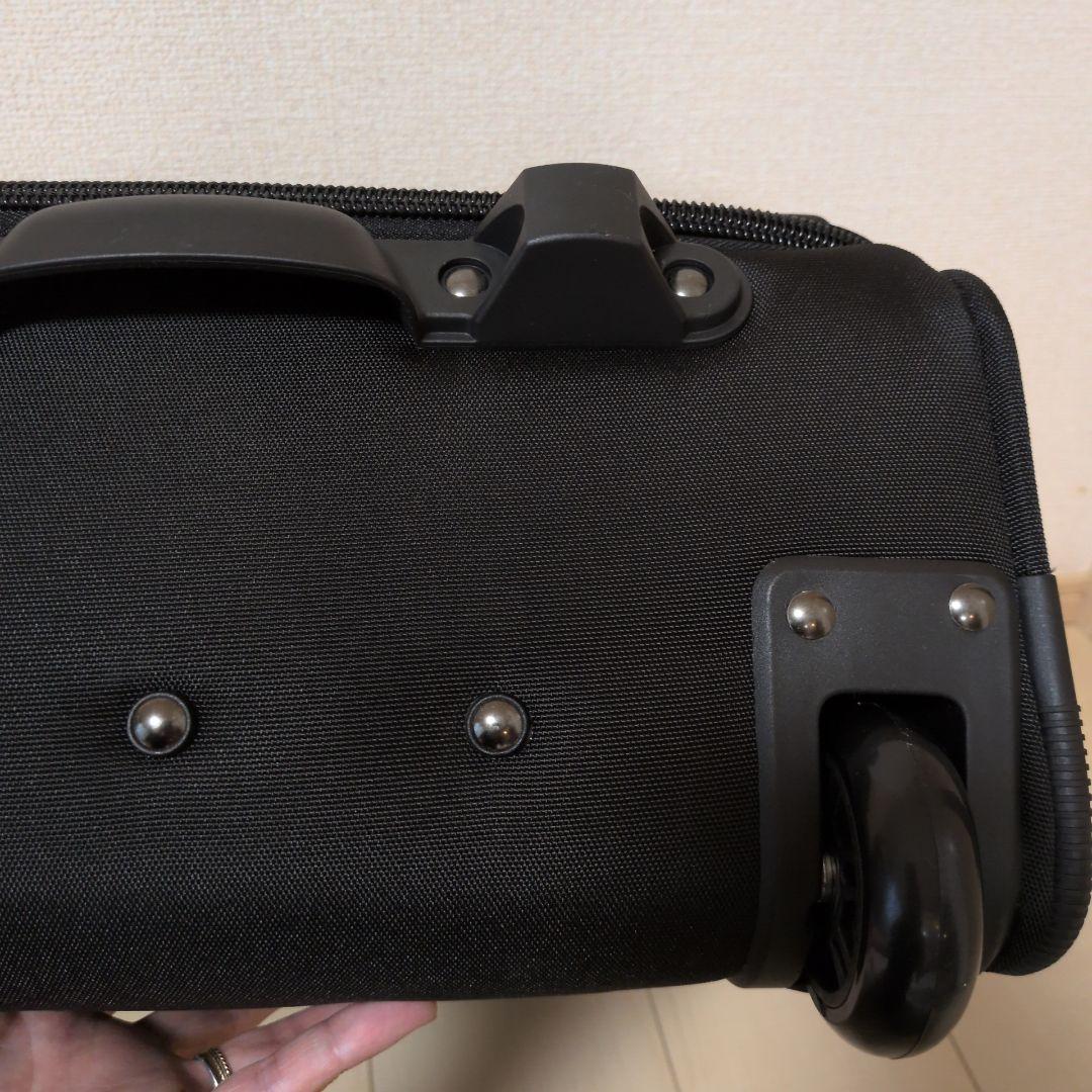 【新品】 ニューバランス　キャリーバッグ　スーツケース　旅行　出張　スポーツ