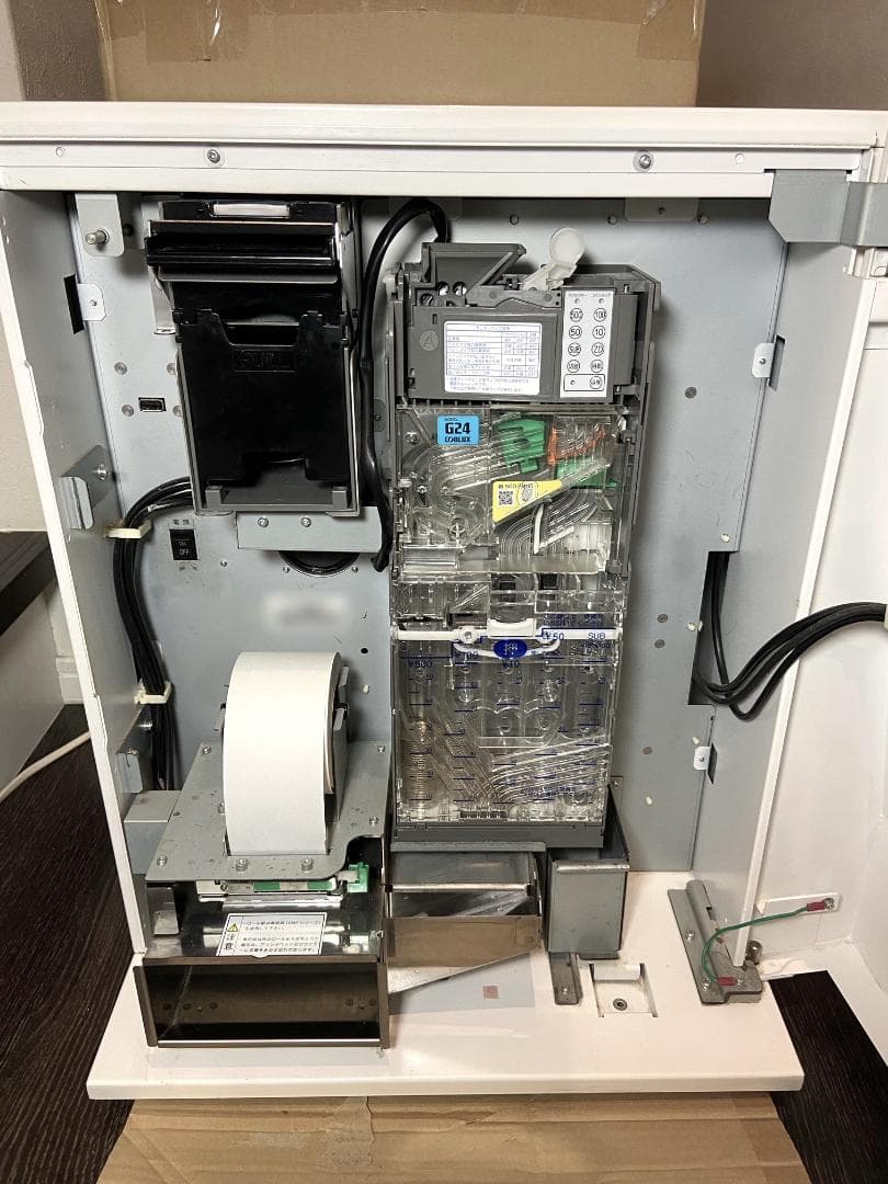 リヨン ■マミヤOP　タッチパネル式小型券売機　VMT-600■新500円