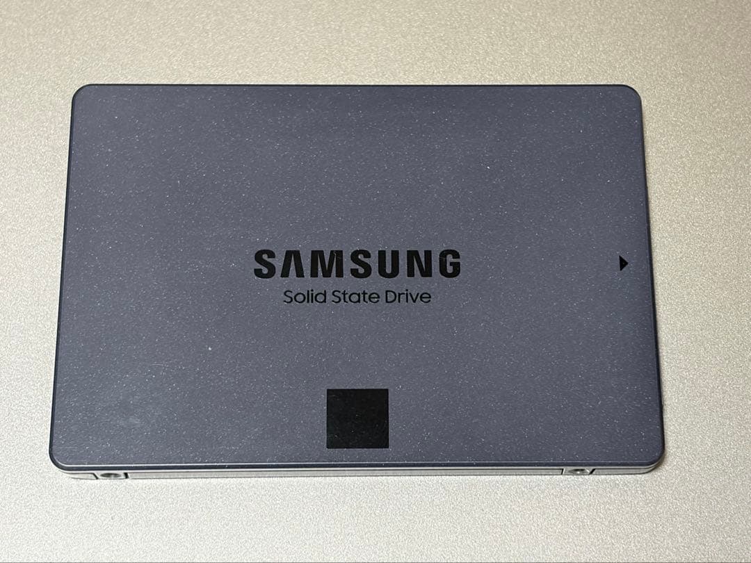 【未使用】samsun ssd 870qvo 4tb